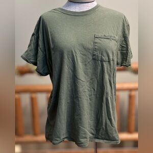Hanes ComfortSoft Pocket Tee – Large (Olive Green)